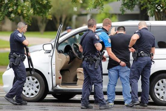 邻居|90岁的老妇人，在小镇生活10年被抓，邻居知道真相蒙了