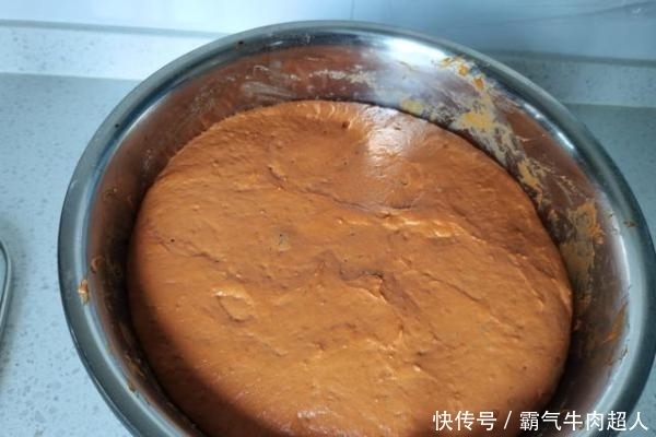 发酵|半碗红枣,一碗玉米面,不蒸不烙,只需一个电饭锅,出锅太馋人了