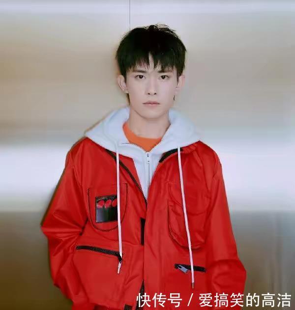  家教|请《少年之名》请易烊千玺做家教，身高假海报P，张艺兴：后悔