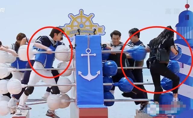 举动|蔡徐坤跟吴宣仪玩搏击,谁留意到蔡徐坤举动“钢铁直男”没错了