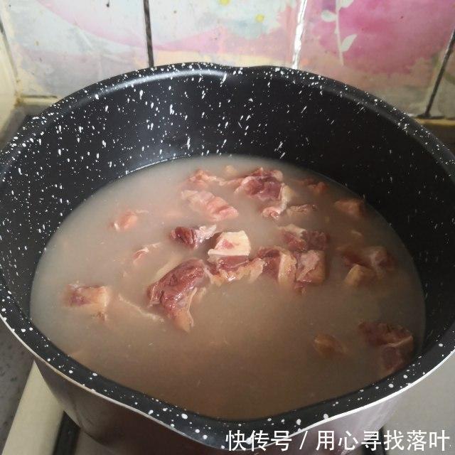 入味|西红柿炖牛腩,软烂入味,十分下饭