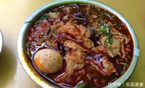 热干面|中国“争议最大”的4碗面,当地人爱到天天吃,外地人却难以接受