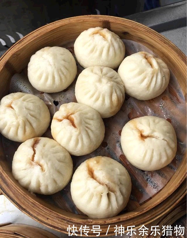 蟹黄汤包|你觉得中国十大著名包子有哪些?哪个最好吃?