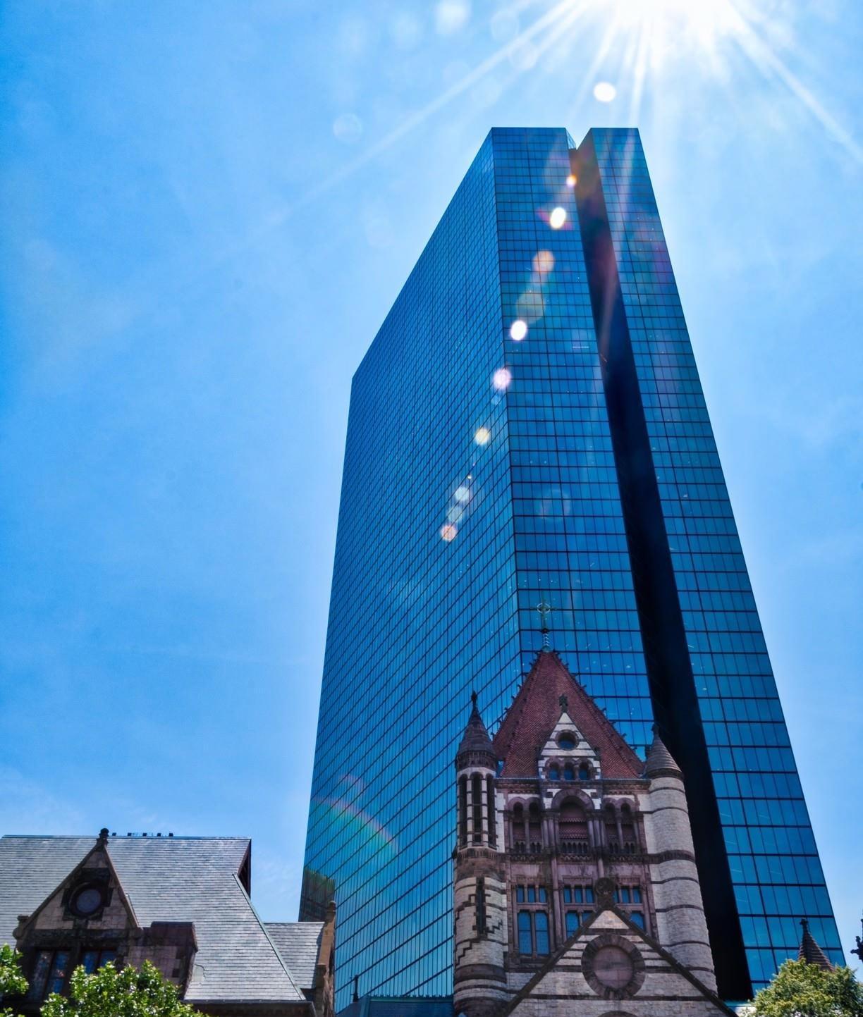 摩天大楼|曾用木板代替玻璃的摩天大楼：身为6省最高楼，玻璃却曾随意脱落