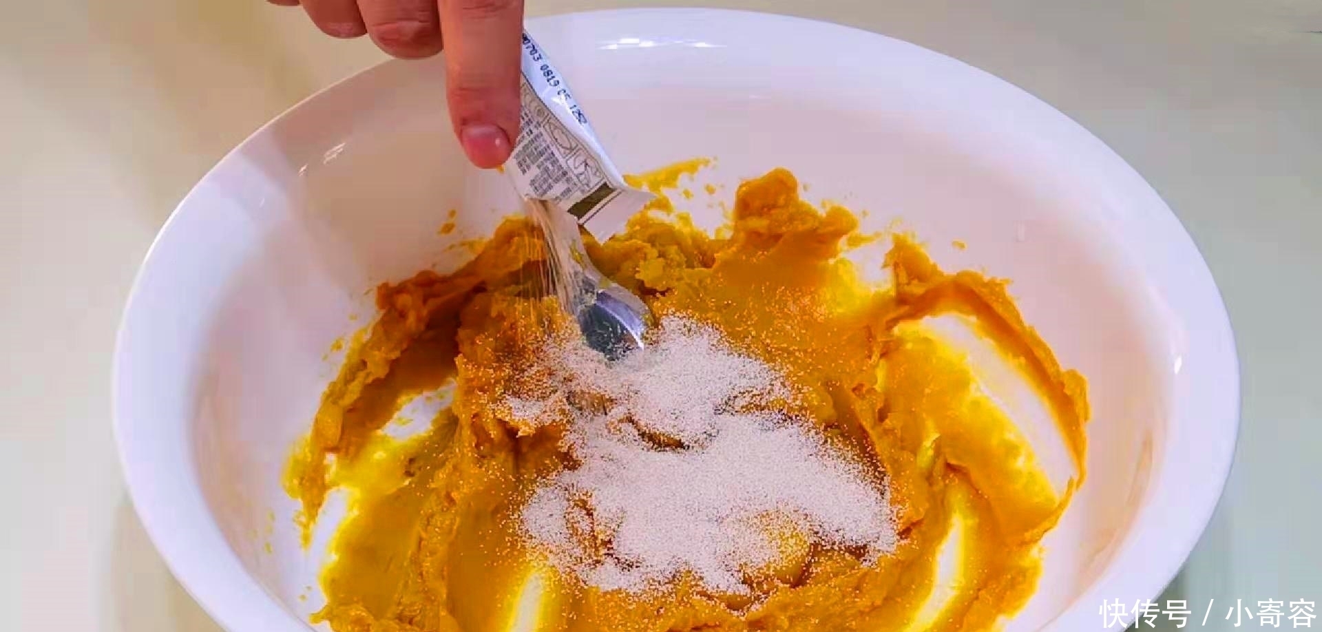  红薯|秋后要多吃红薯，教你秘制新吃法，不烙饼不蒸糕，吃一次就忘不了