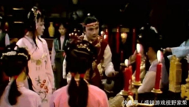 凤姐|凤姐这句话暗示林黛玉最终当了王妃, 林妹妹嫁给了贾宝玉还是北静王?