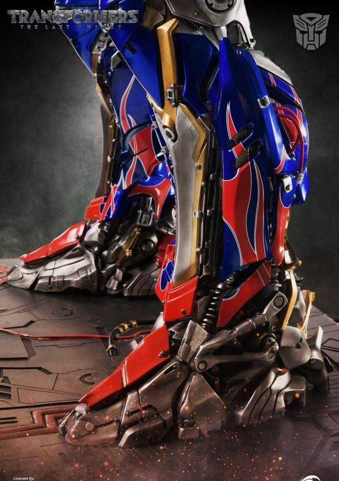  亮相|全球限量！《变形金刚5》擎天柱天价全身雕像正式亮相！