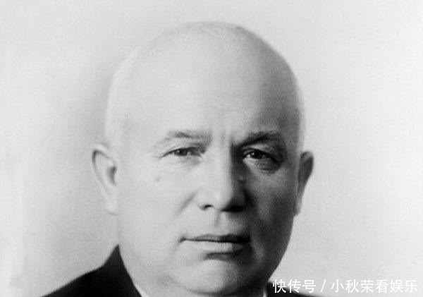 正因为休会,伏罗希洛夫才有暇在自己的猎场接待赫鲁晓夫一行