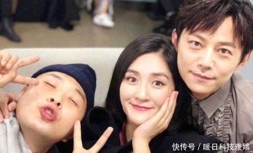 节目|何炅《向往的生活》差别对待嘉宾,面对快乐家族卸掉假笑