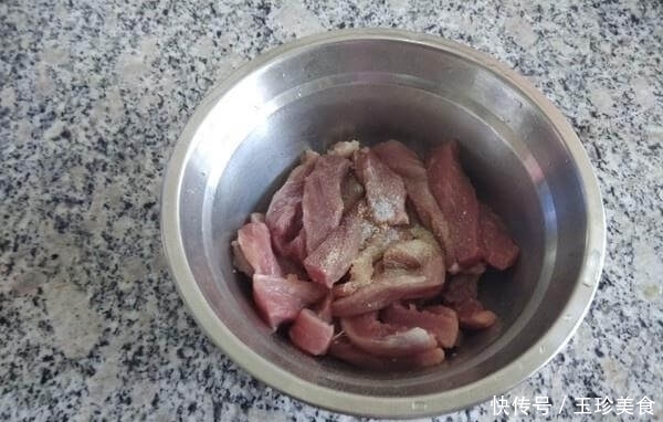 隔山肉|猪身上最值钱的是“它”,卖肉的都留着自己吃,懂行的都抢着买