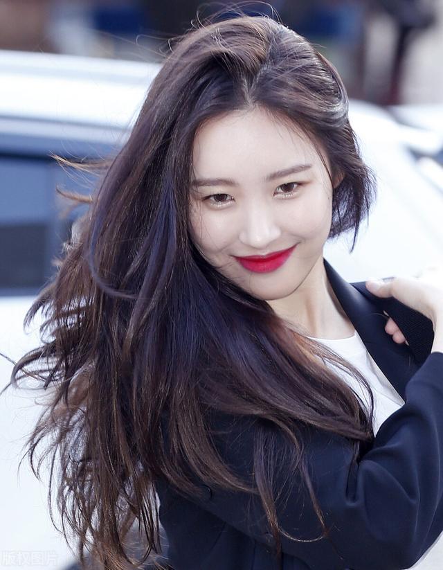 拥有|金泫雅:拥有魔性魅力