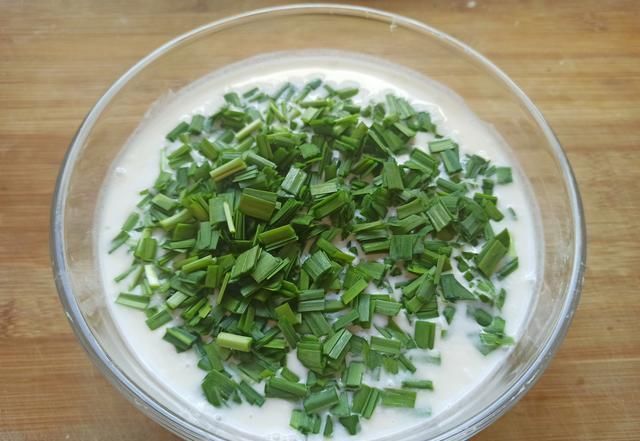 松软|好吃的早餐饼做法,松软可口,营养美味,5分钟出锅,凉了也不硬