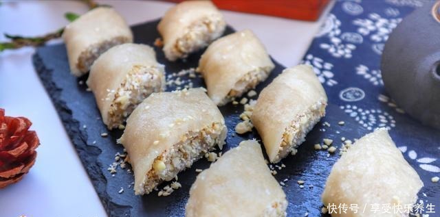 油条|早餐,别总吃包子油条,这点心也不错,软糯香甜,每一口都有惊喜