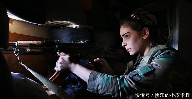 亚美尼亚|肩扛火箭筒手持机关枪 战火中的亚美尼亚女兵 可敬还是可怜呢?