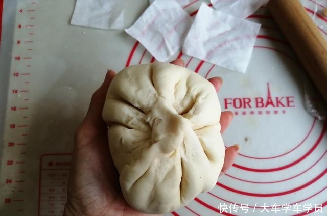 粉色面团|详细教你做出抖音里很火的母子猪馒头,让你新年红遍朋友圈!