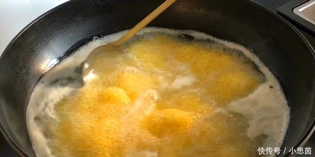  淘洗干净|熬小米粥时，“最忌”直接下锅，多加1步，米油浓厚，香糯好喝