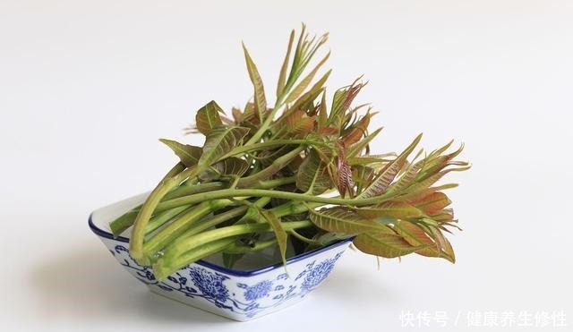 小心|警惕!这3种蔬菜不能乱吃,吃前不焯水小心中毒