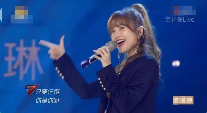  杜华|这个郑希怡口中“不知道是什么的人”，在凭真本事挨骂！