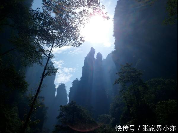 千里|乐八途自由行带你走进大湘西——分享湘西十大绝景(千里相会)