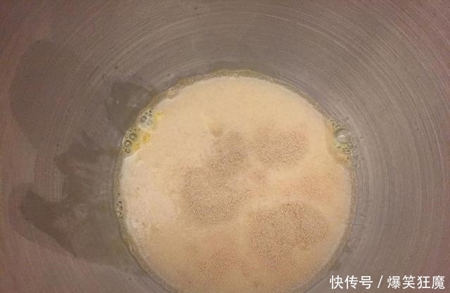 菠萝包|简单易做的一款小面包,清香酸甜不会腻,自己制作干净又卫生