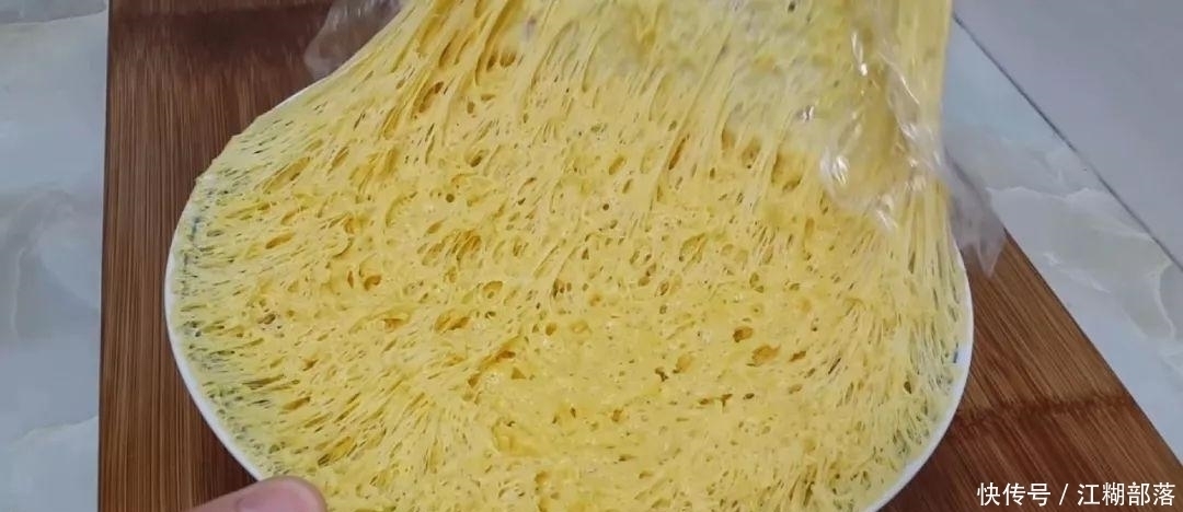 南瓜|南瓜又出新吃法,不用油炸,比面包馒头做法简单,比南瓜饼还好吃