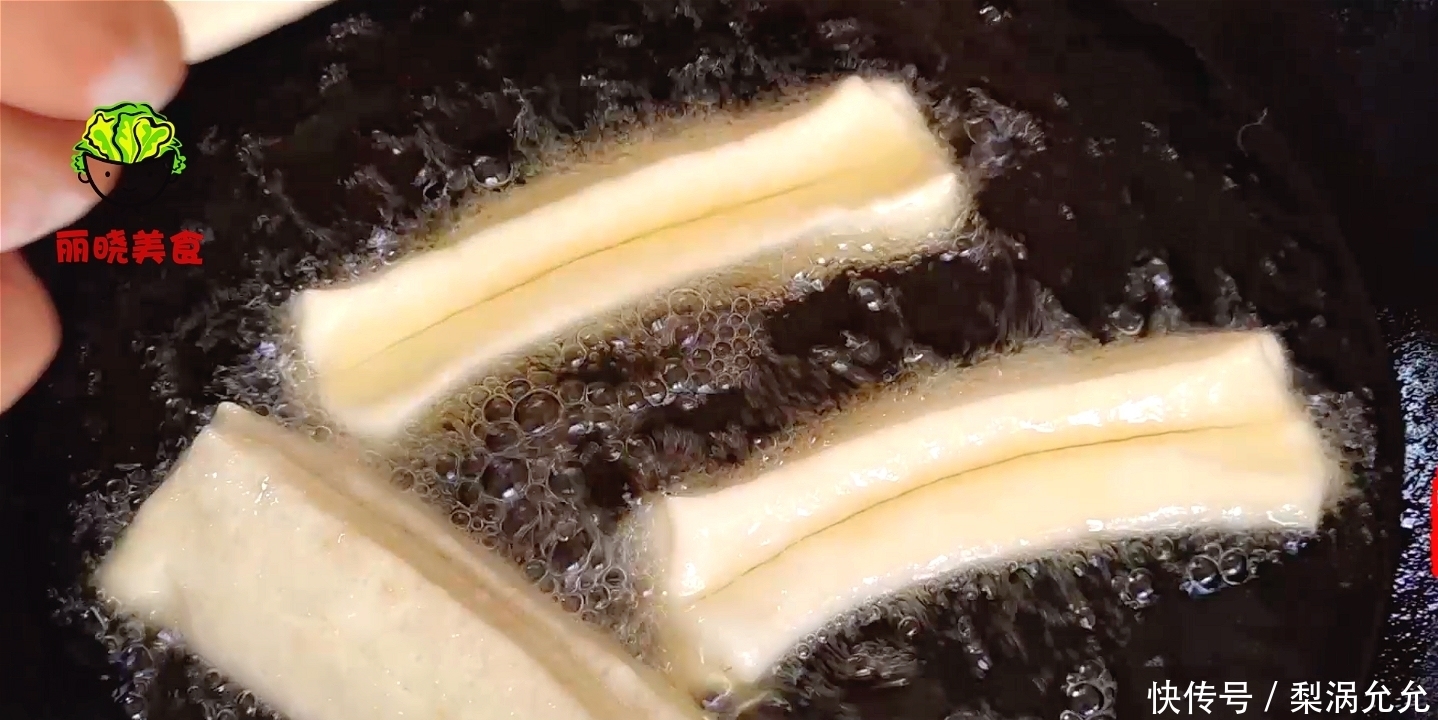 面粉|面粉别再烙饼了，教你简简单单炸油条，一看就会，一做就对，好吃