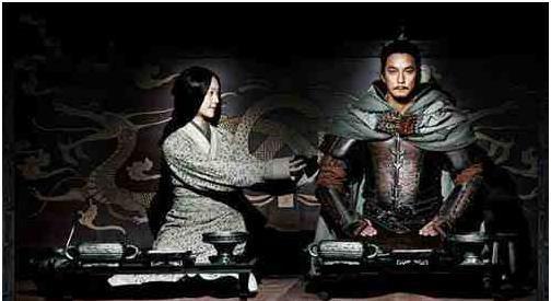 皇位|为各自儿子争皇位,吕后和戚夫人斗得你死我活,她却成了受益人