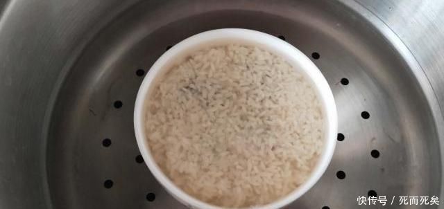 年糕|糯米粉开水烫一烫,比年糕做法还要简单,比糍粑好吃