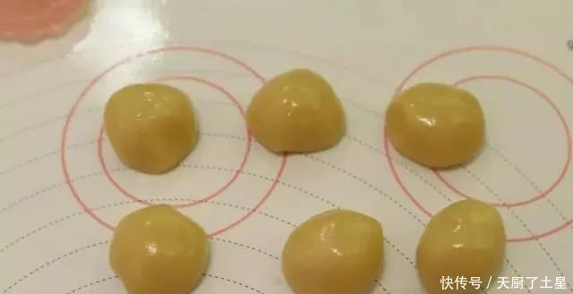 配方|广式月饼制作配方,简单易学!好吃的月饼何必等到中秋