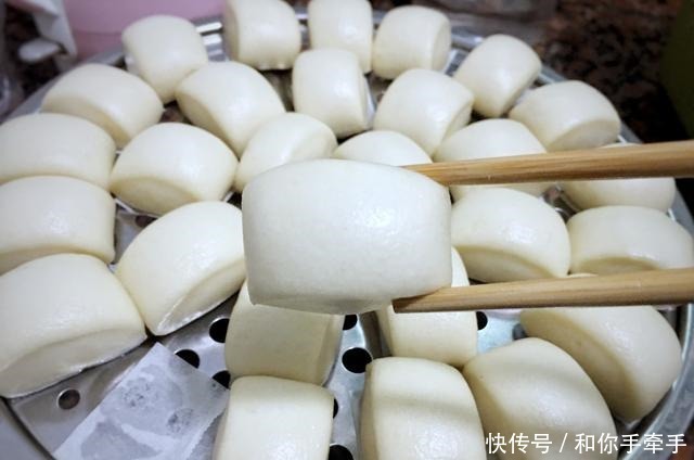 面团|想吃馒头学我这样做,又香又软,一次发酵更省时
