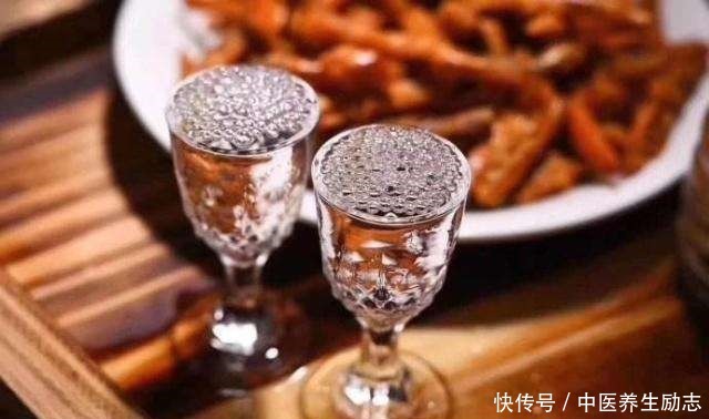 当地|如假包换的粮食酒,行家爱不释手,最后一种堪称平价酒中的战斗机