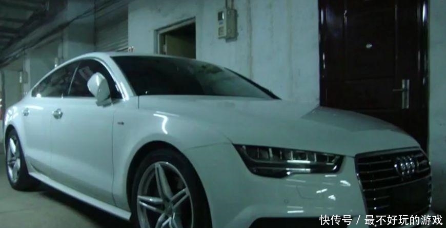 临时号牌|讨债公司用奥迪A7堵门老赖, 物管感叹: 这群人惹不起, 看车窗就知道