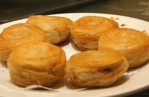 好吃|花生米里加上3个鸡蛋,没想到这么好吃,不用炸也不用煮!