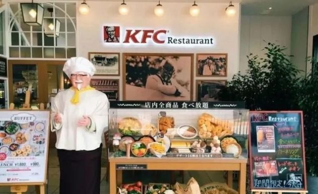 炸鸡|肯德基开了第一家自助餐厅,每位126元,终于能狂吃炸鸡汉堡了
