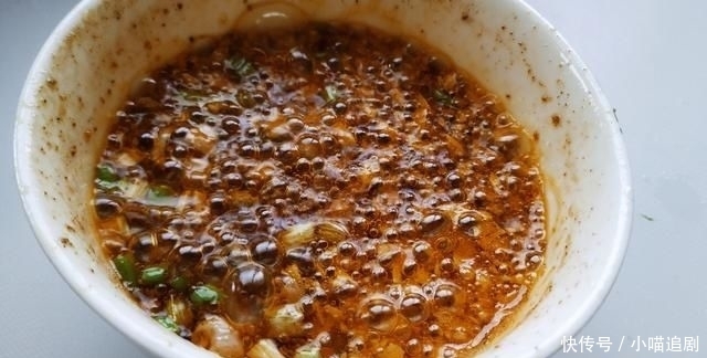  我家|大厨教你鸡丝凉面最好吃的做法！我家一周吃5次，太香