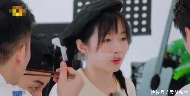 升级|《中餐厅》矛盾升级?张亮当众把筷子扔桌上,李浩菲被吓到表情凝固