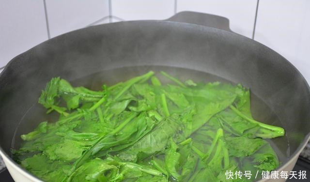  豆瓣酱|这菜，只有冬天才有，每年过年城里亲戚来，都要带有一些