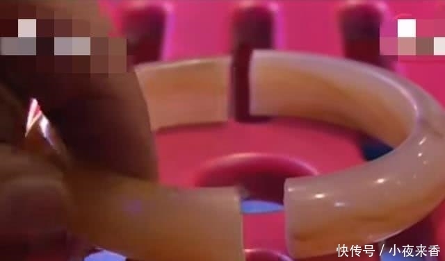 餐厅|女子餐厅摔倒,4000多买的玉镯碎了,找餐厅索赔:镯子升值了