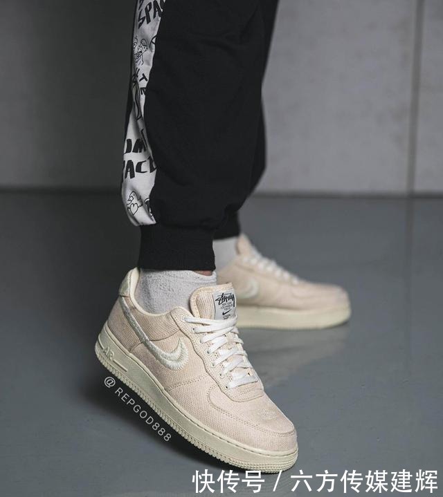 AF1|Stussy x AF1上脚果然香!两双配色你怎么选