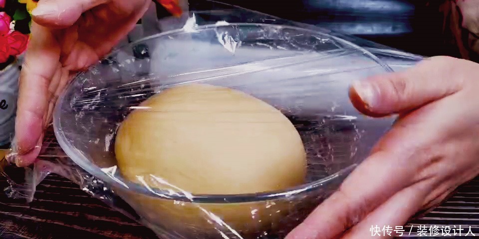 烤箱|没有模具和烤箱,在家也能做面包,教你做小碗蒸面包