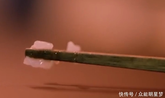 美国|美国一对吃货夫妇,为了吃火锅改造中国筷子,没想到火了!