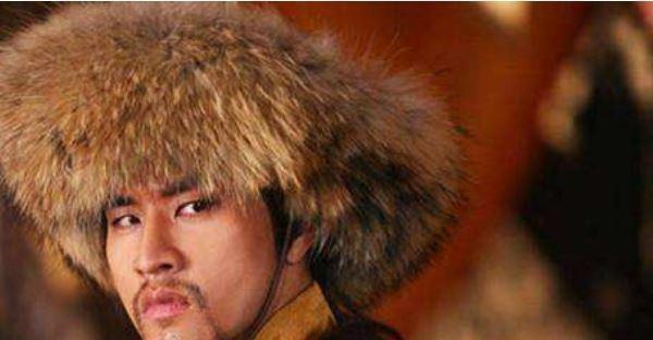 当得|这皇帝当得太丢人，被大臣们打了二十大板，还不能发火