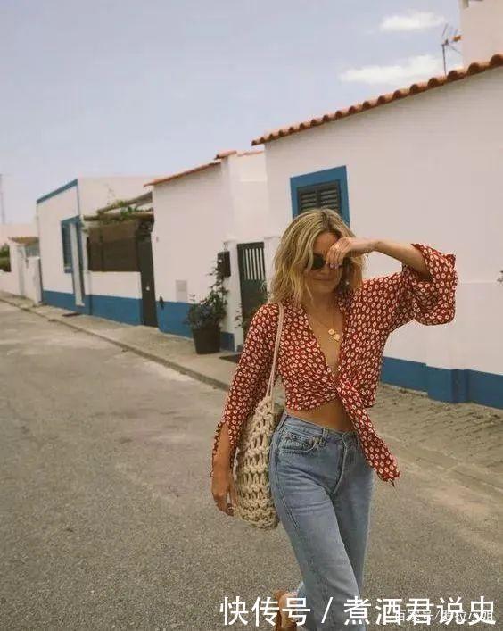  吊带衫|这5件夏日必备上衣，太好穿了！