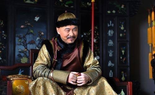 储君|乾隆有17个儿子，嘉庆只是第15子，为何乾隆会选他做储君