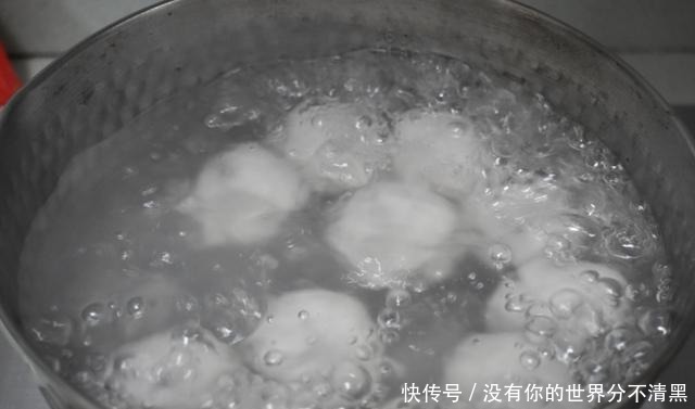 健康|宅在家汤圆自己做,不用糯米粉,软糯有弹性,馅料无油低糖更健康