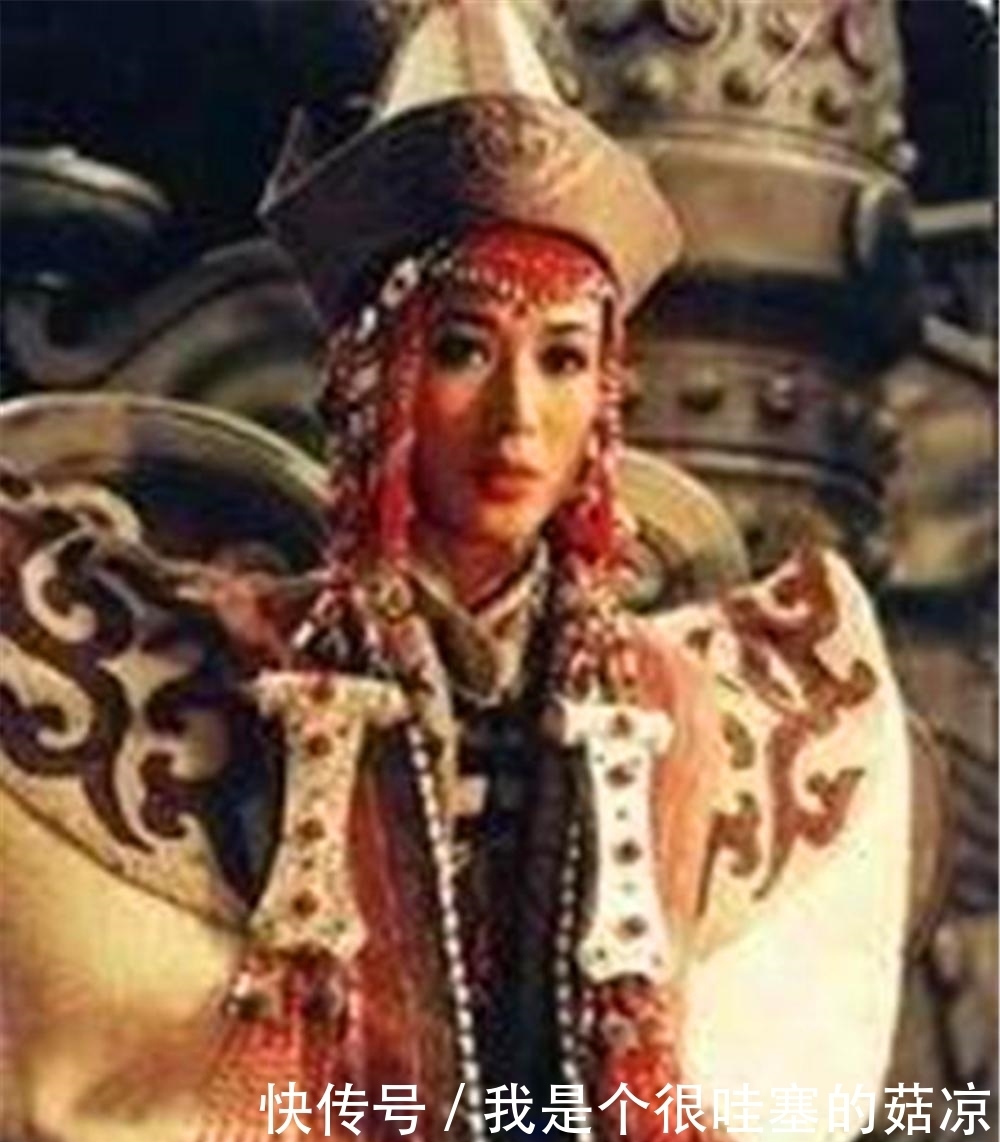 歌璧|老国王驾崩后, 两皇子不抢夺皇位却急忙争抢后妈, 只因她的美貌!