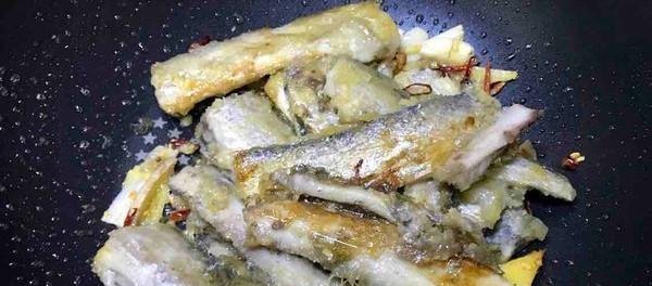 含量|这鱼被日本人称“脑黄金”,蛋白质含量鱼类第一,国内降价没人买!