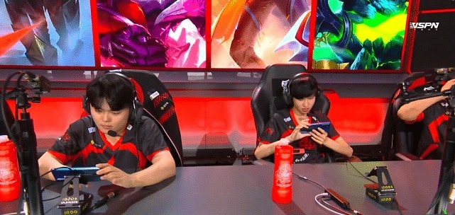 TES|光之迷幻BP,一诺守约当成孙尚香打,TES“猝死团”被AG一波!