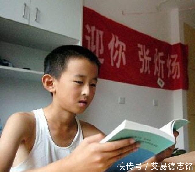 大学|10岁考入大学,又是全国最小的研究生、博士,为何最终选择沉寂