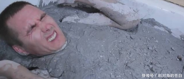 家人|男子好奇心险些让他丧命,幸亏家人发现及时!